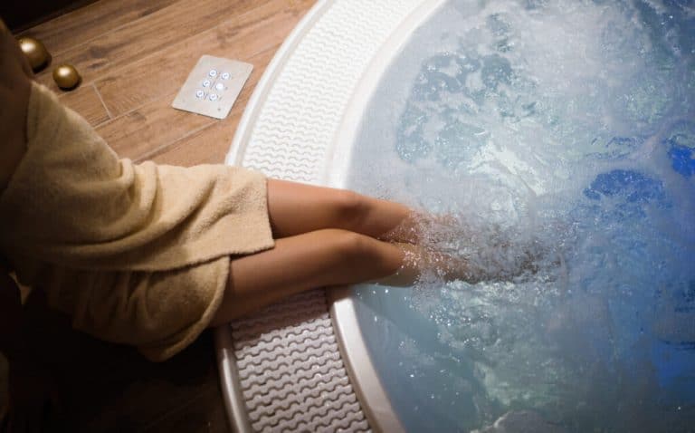 Can Diabetics Use a Hot Tub? (Jacuzzi’s, Baths)